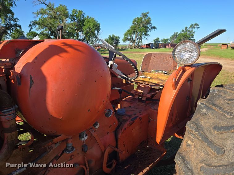 image for item EN8969 Allis Chalmers D17 tractor