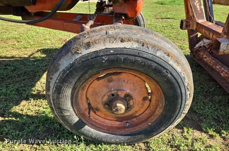 image for item EN8969 Allis Chalmers D17 tractor