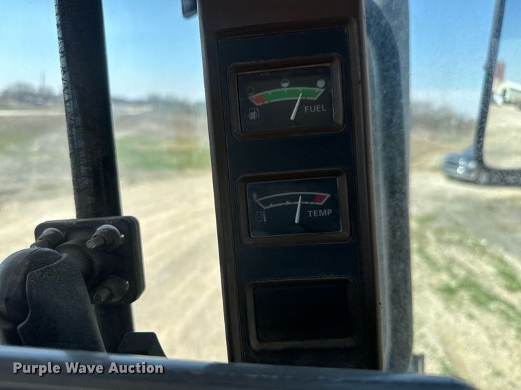 image for item EQ1197 Miller Atlas 3654 spreader