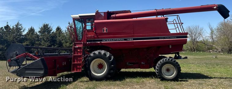 image for item EQ1404 1981 International Harvester 1480 combine