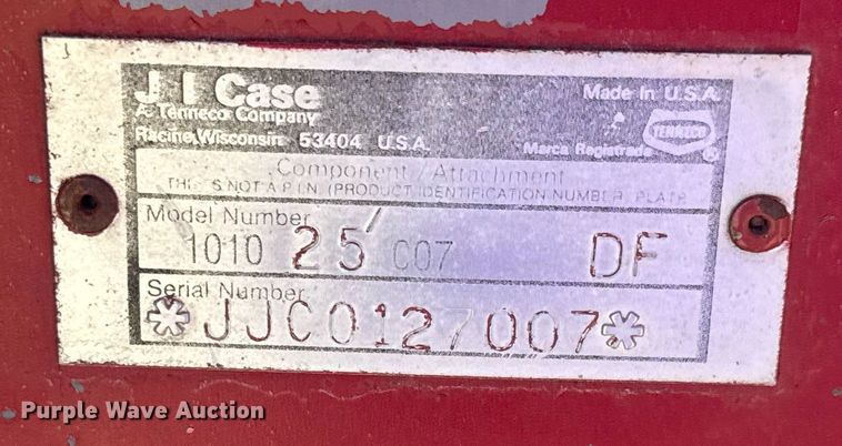 image for item EQ1404 1981 International Harvester 1480 combine