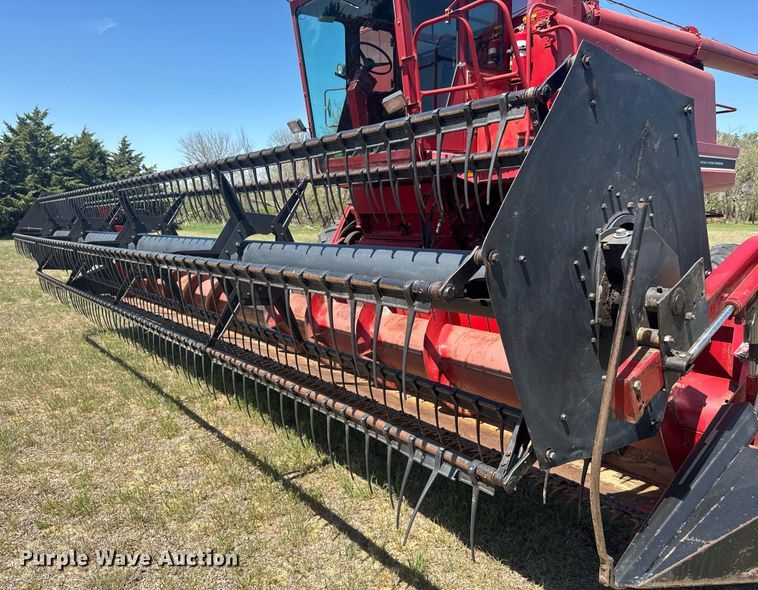 image for item EQ1404 1981 International Harvester 1480 combine