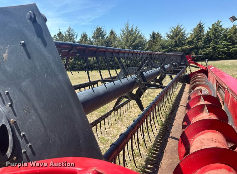 image for item EQ1404 1981 International Harvester 1480 combine