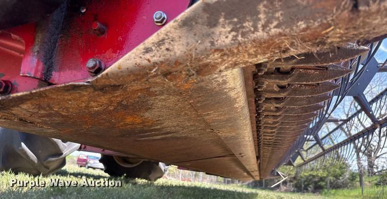 image for item EQ1404 1981 International Harvester 1480 combine