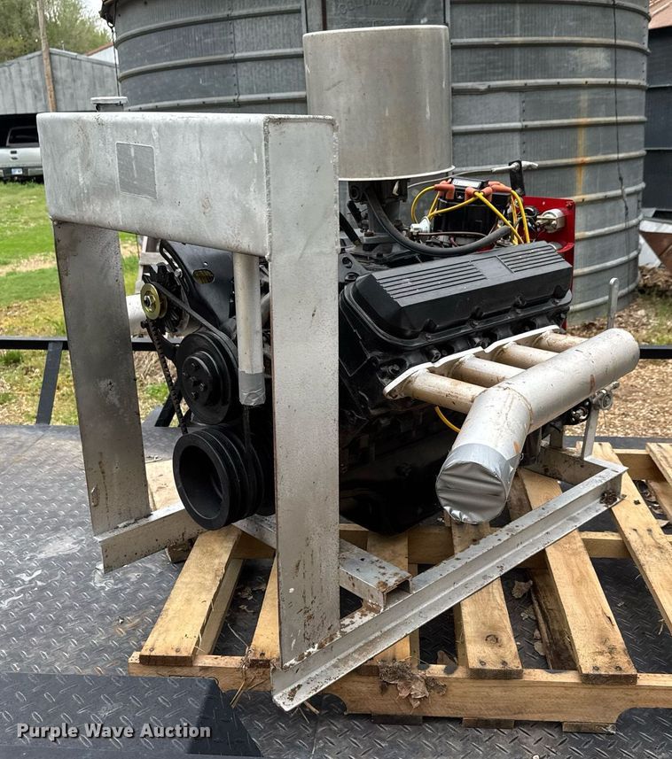 image for item EQ1410 GM 454 irrigation pump