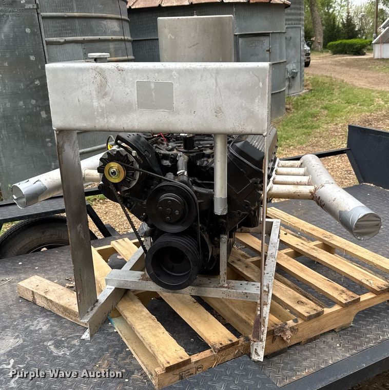 image for item EQ1410 GM 454 irrigation pump