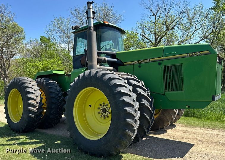 image for item EQ1434 1995 John Deere 8770 4WD tractor