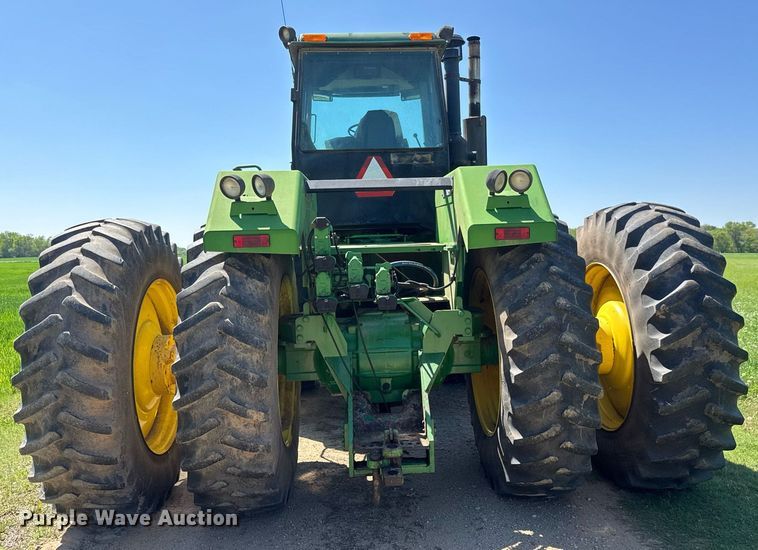 image for item EQ1434 1995 John Deere 8770 4WD tractor