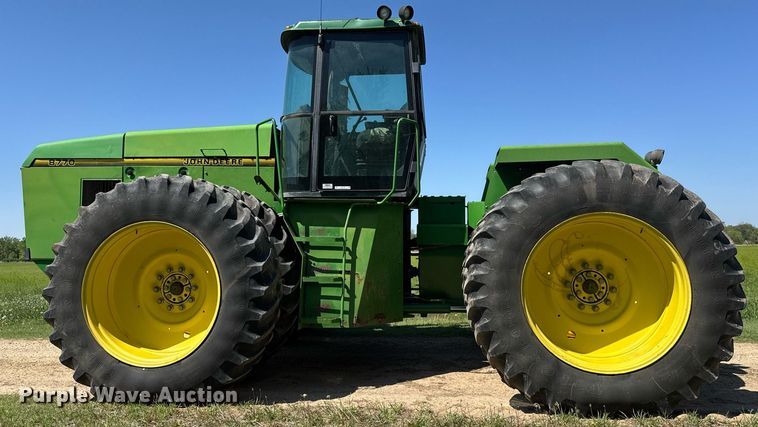 image for item EQ1434 1995 John Deere 8770 4WD tractor