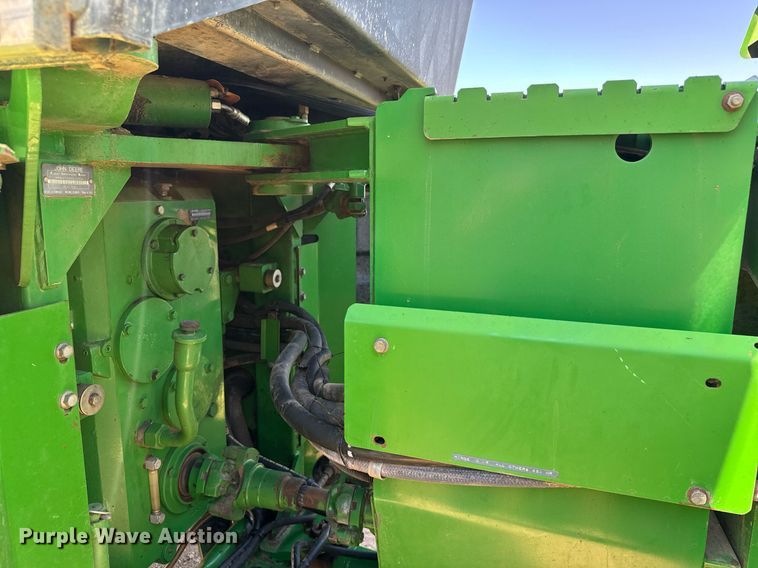 image for item EQ1434 1995 John Deere 8770 4WD tractor