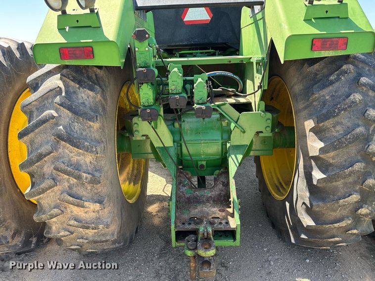 image for item EQ1434 1995 John Deere 8770 4WD tractor