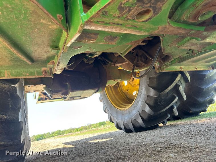 image for item EQ1434 1995 John Deere 8770 4WD tractor