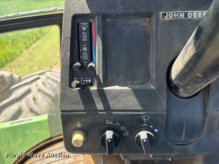 image for item EQ1434 1995 John Deere 8770 4WD tractor