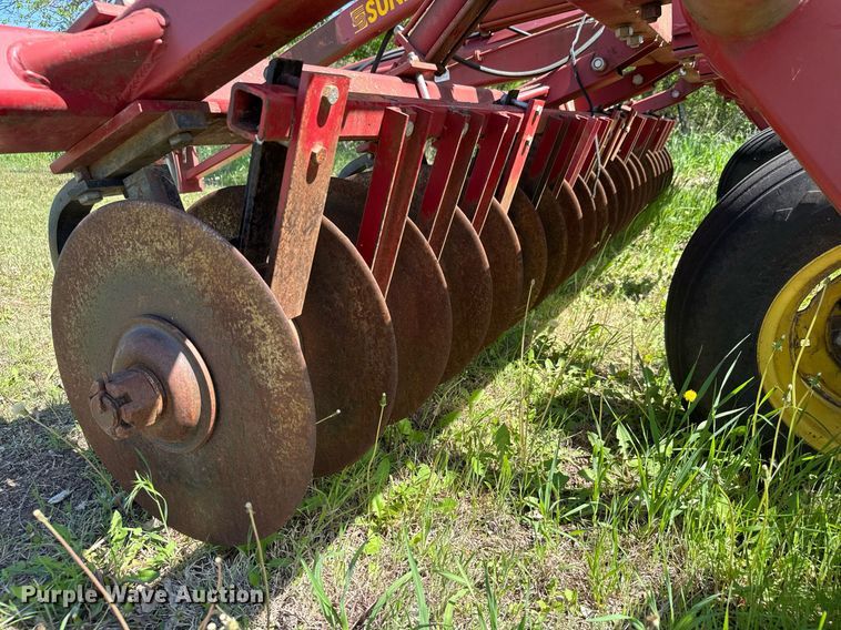 image for item EQ1435 Sunflower 4212 mulch finisher