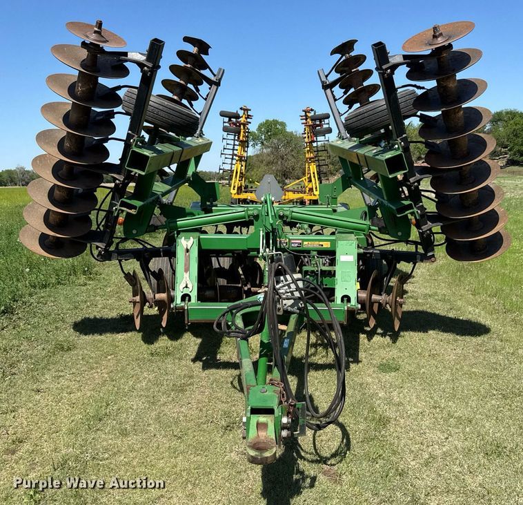 image for item EQ1436 John Deere 637 tandem disk