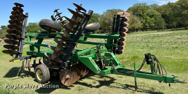 image for item EQ1436 John Deere 637 tandem disk