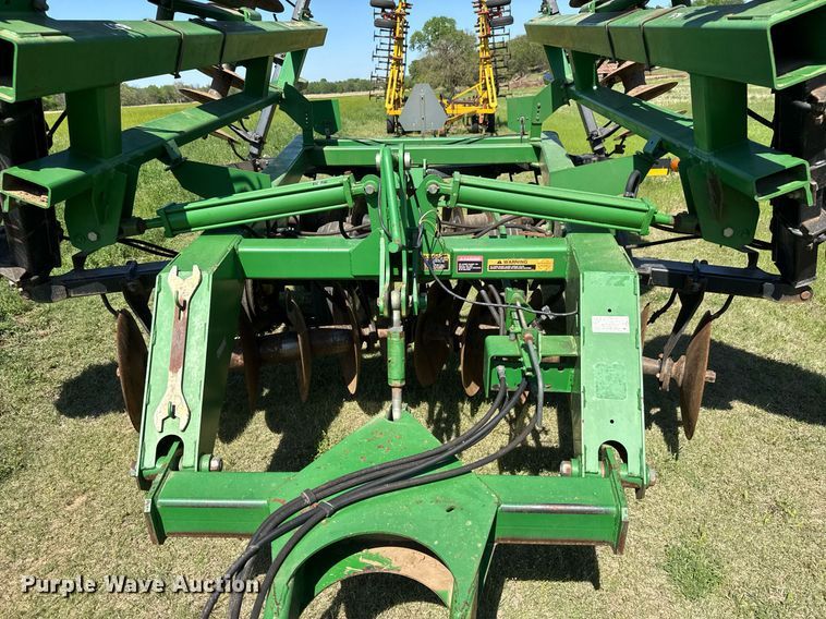 image for item EQ1436 John Deere 637 tandem disk
