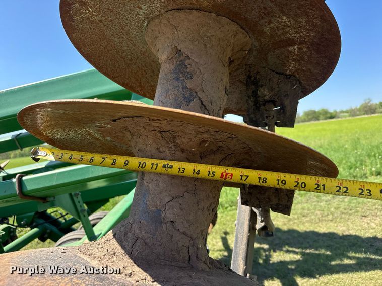 image for item EQ1436 John Deere 637 tandem disk