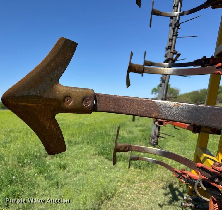 image for item EQ1437 Kent 6330-83 field cultivator