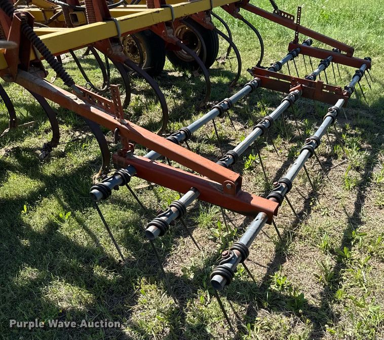 image for item EQ1437 Kent 6330-83 field cultivator