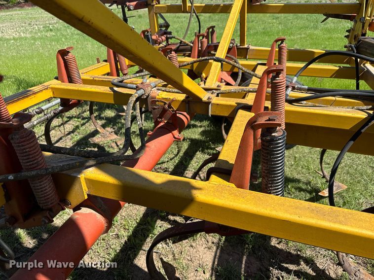 image for item EQ1437 Kent 6330-83 field cultivator