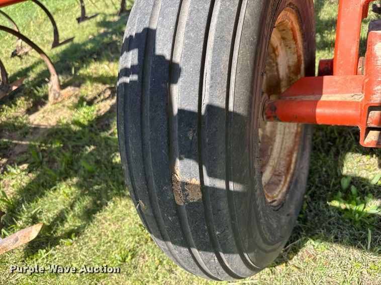 image for item EQ1437 Kent 6330-83 field cultivator