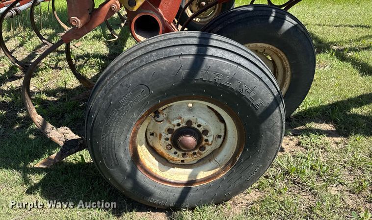 image for item EQ1437 Kent 6330-83 field cultivator