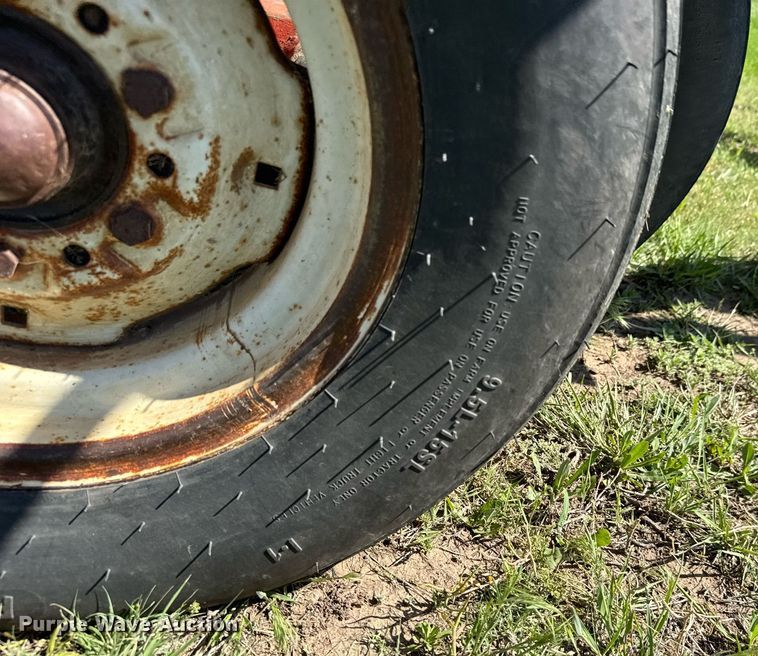 image for item EQ1437 Kent 6330-83 field cultivator