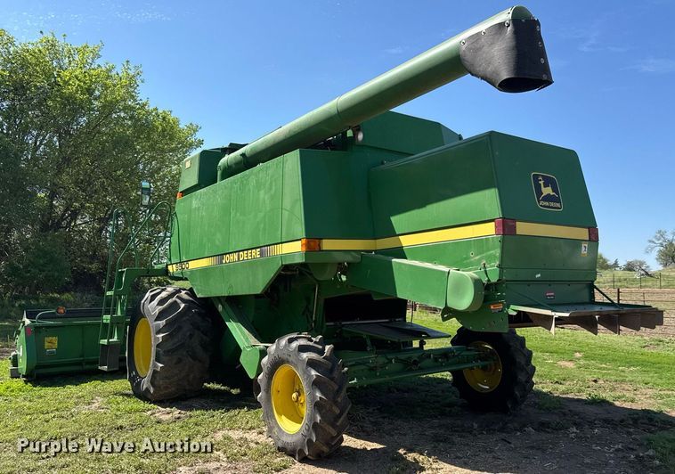 image for item EQ1438 1991 John Deere 9500 combine