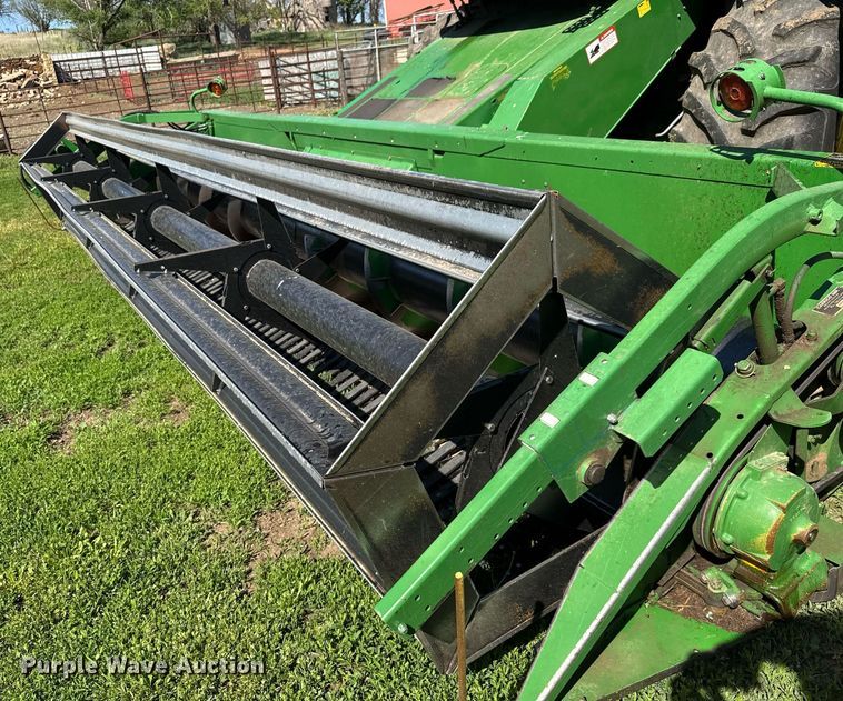 image for item EQ1438 1991 John Deere 9500 combine