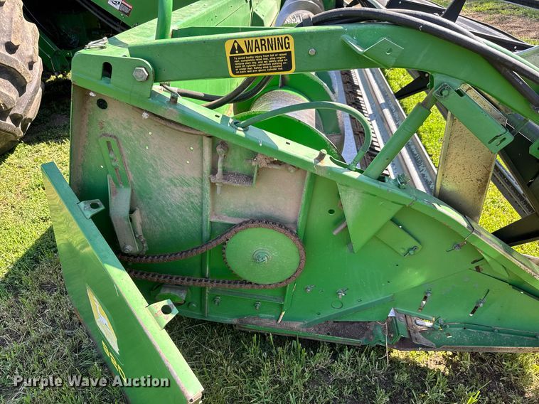 image for item EQ1438 1991 John Deere 9500 combine