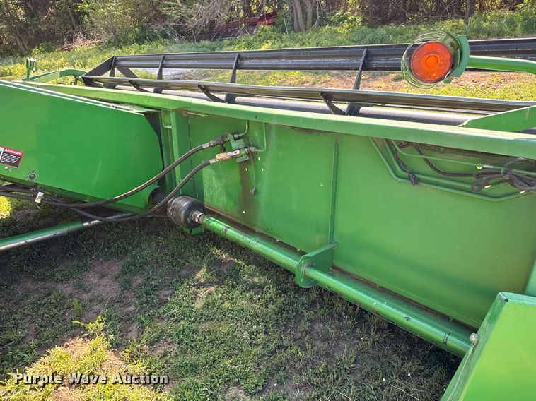 image for item EQ1438 1991 John Deere 9500 combine