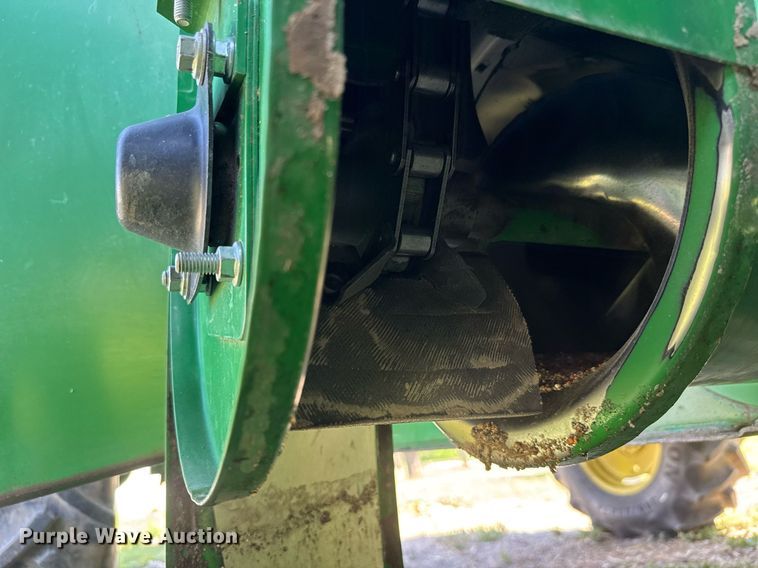 image for item EQ1438 1991 John Deere 9500 combine