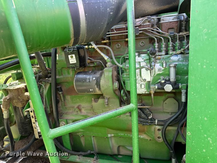 image for item EQ1438 1991 John Deere 9500 combine