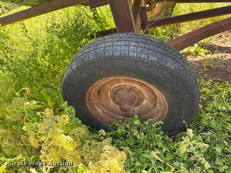 image for item EQ1439 1990 John Deere 920 flex head