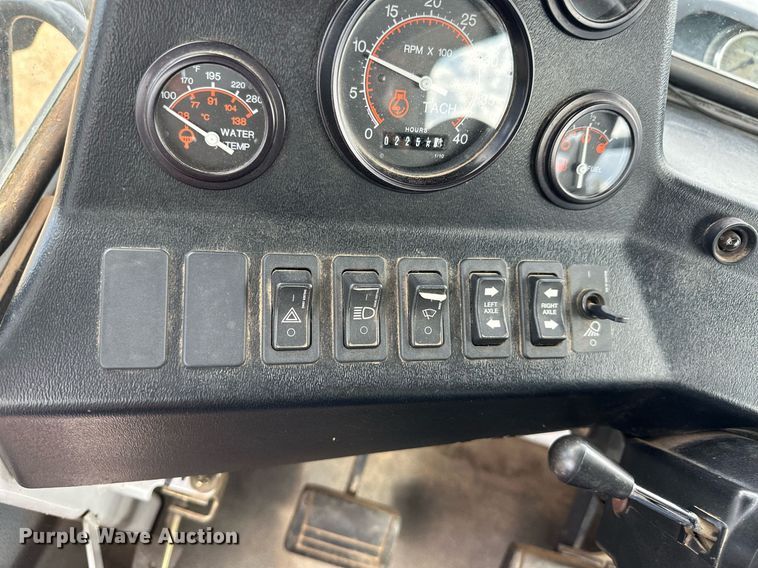 image for item EQ4655 2010 Spra-Coupe 3440 sprayer