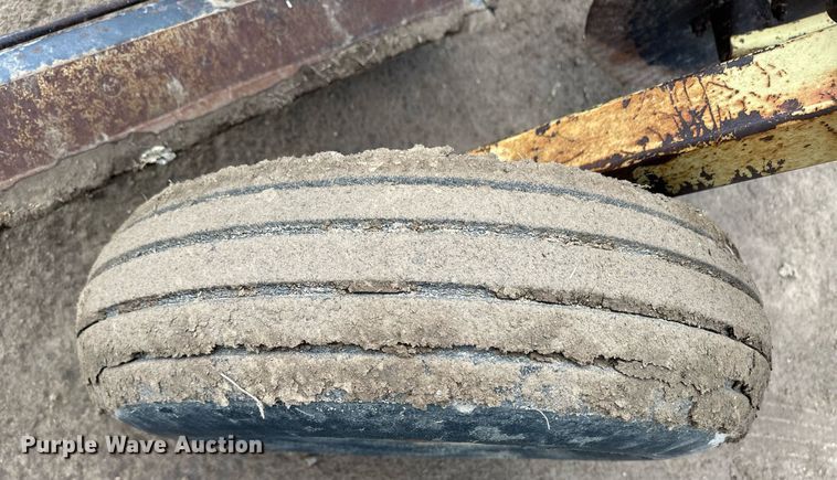 image for item EQ4656 Sweep plow