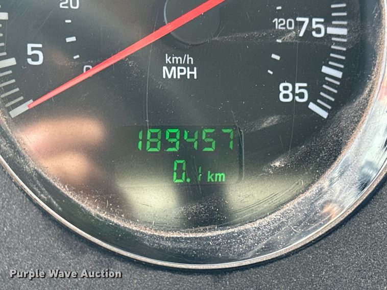 image for item EQ4661 2012 Kenworth T400 feed mixer truck