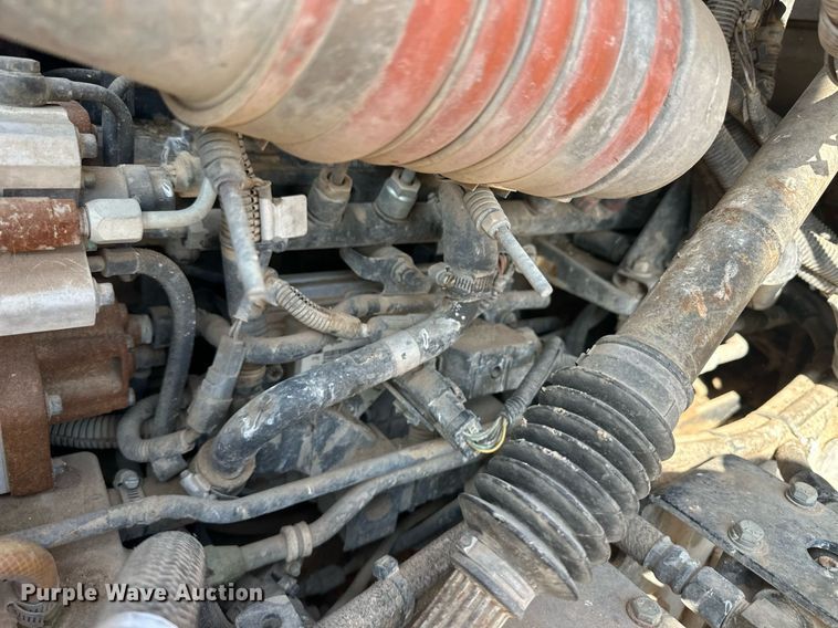 image for item EQ4661 2012 Kenworth T400 feed mixer truck