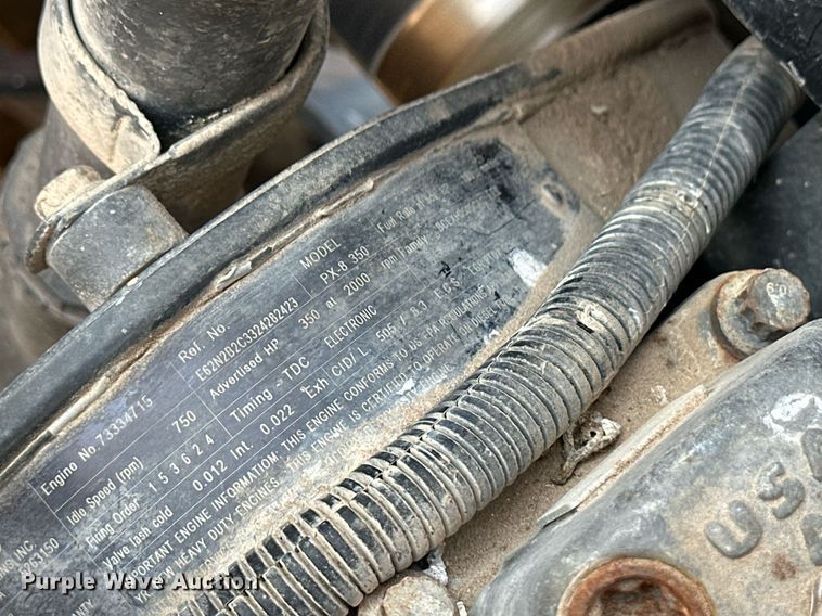 image for item EQ4661 2012 Kenworth T400 feed mixer truck