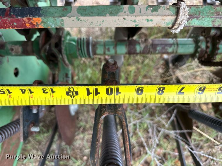 image for item EQ4664 (2) John Deere 8300 grain drills