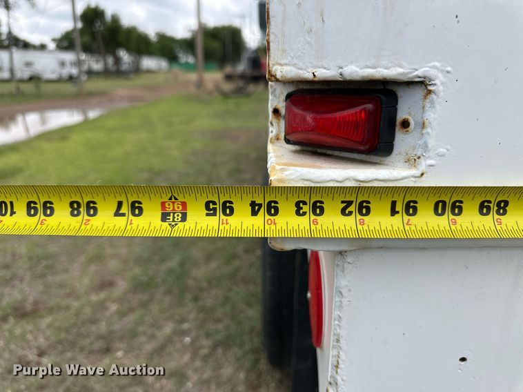 image for item EQ4665 1993 Chevrolet C7 TopKick grain truck