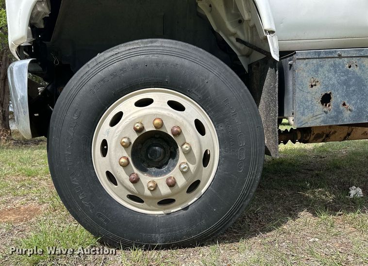 image for item EQ4665 1993 Chevrolet C7 TopKick grain truck