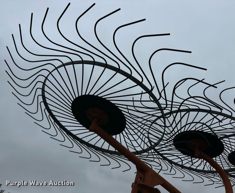 image for item EQ4666 Befco hay rake