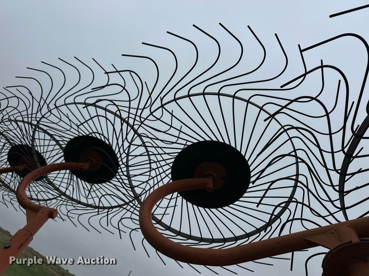 image for item EQ4666 Befco hay rake