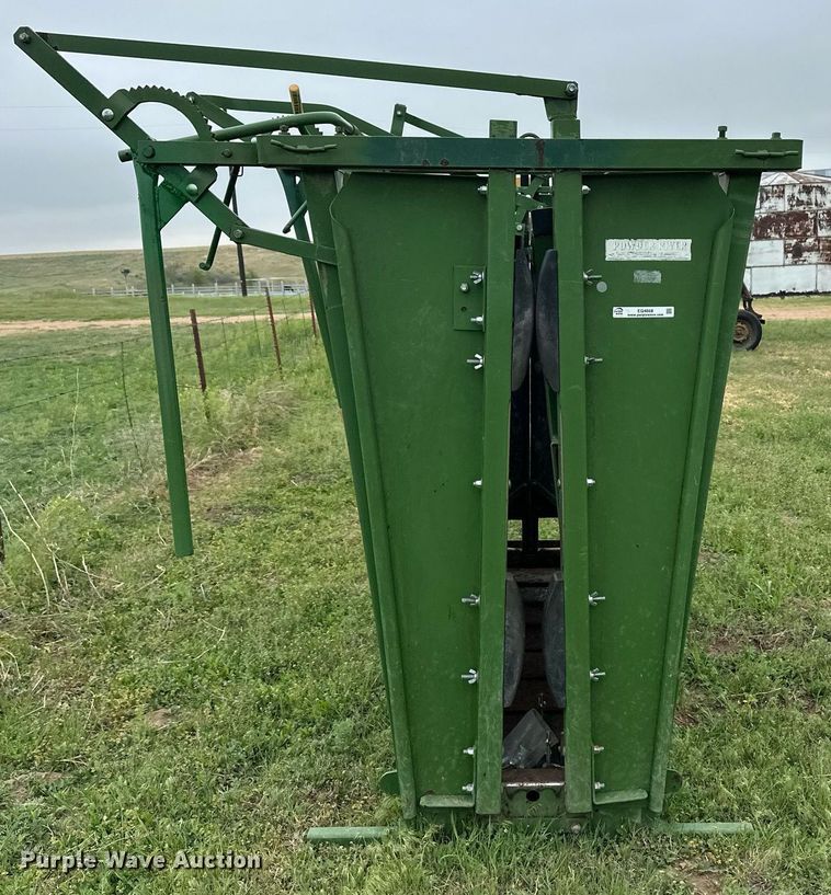 image for item EQ4668 Powder River livestock chute
