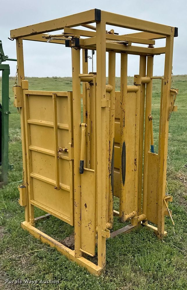 image for item EQ4669 Palpation cage