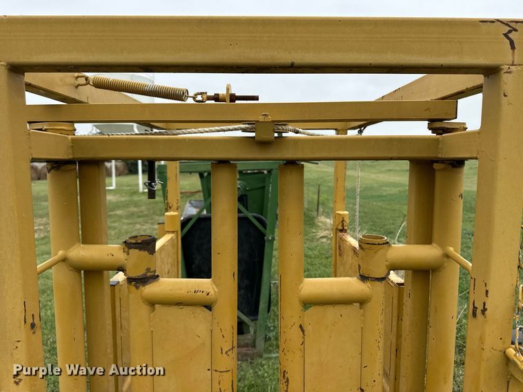 image for item EQ4669 Palpation cage