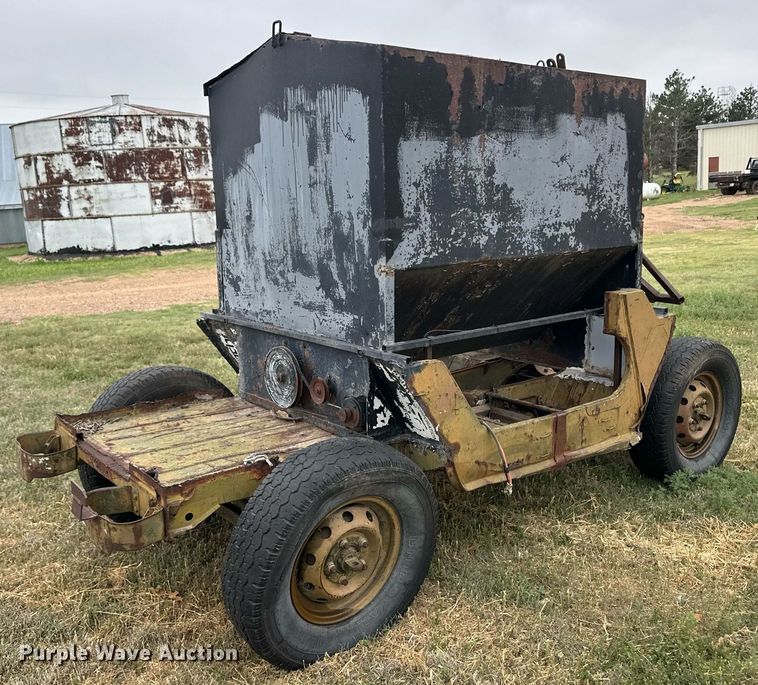 image for item EQ4670 Shop built cake feeder trailer