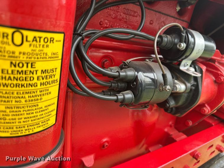 image for item EQ4708 1942 International Harvester Farmall H tractor